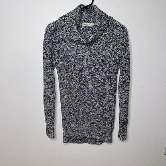 Abercrombie & Fitch Shaker Stitch Turtleneck Sweater Size Small - Picture 3 of 8